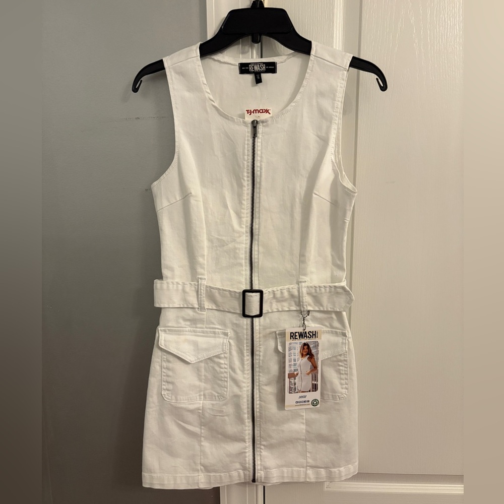 Rewash Classic White Zip-Up with Belt Buckle Dress